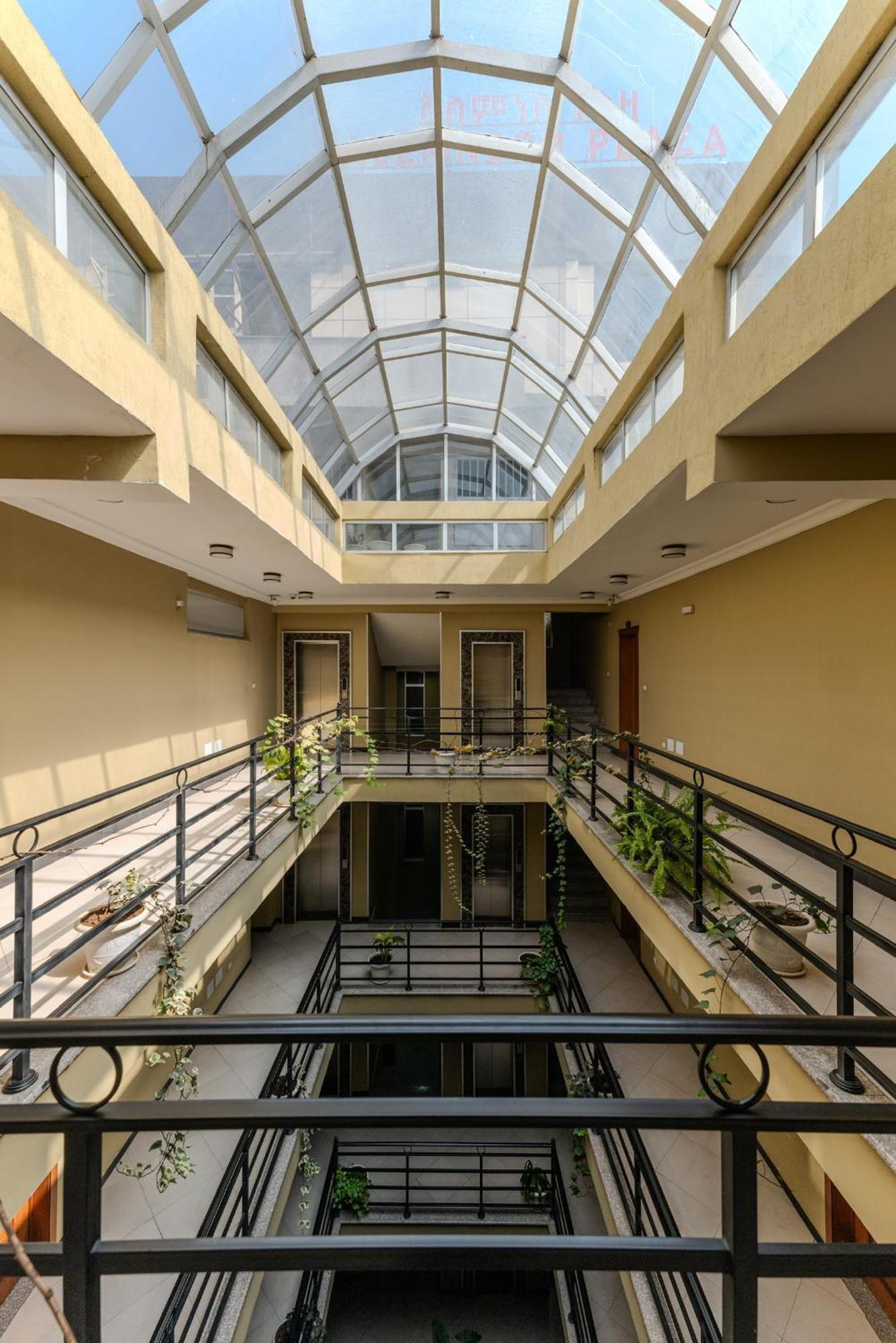 Daisy Hotel Аддис-Абеба Экстерьер фото